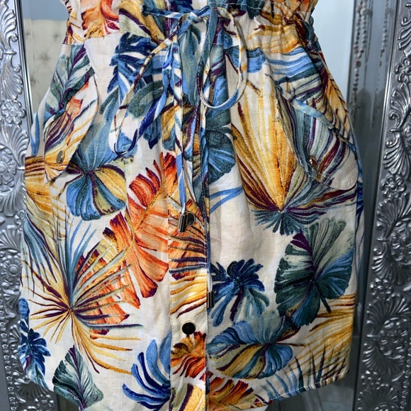 Chicos. Floral Dress 100%Linen. Ties at waist. Silver hardware. Side pockets. - Picture 3 of 4